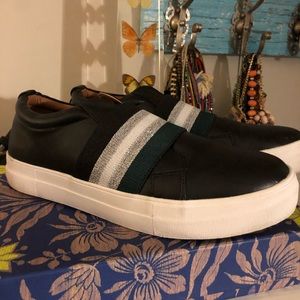 Steve Madden slip on sneakers